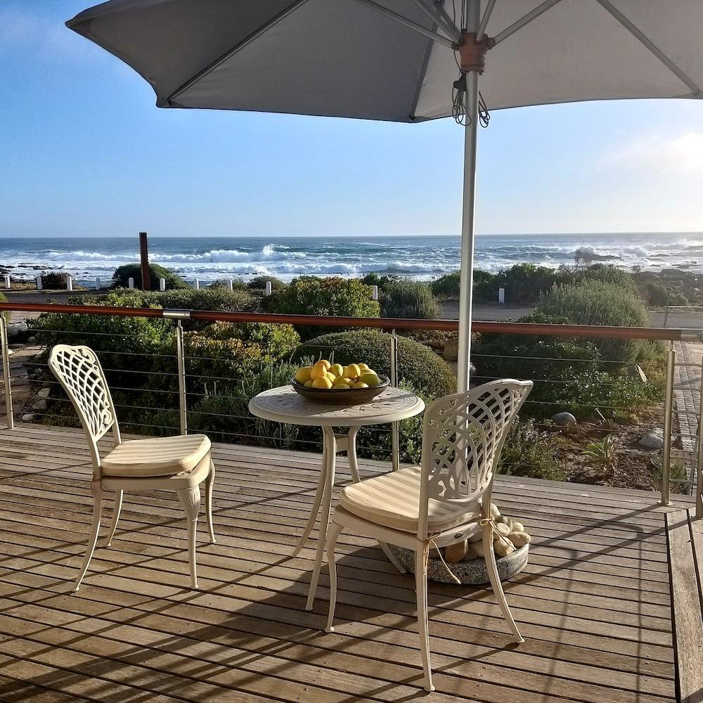 138 Marine Beachfront Guesthouse Hermanus Extérieur photo