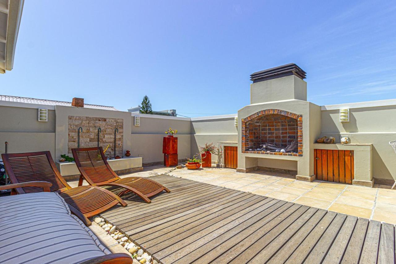 138 Marine Beachfront Guesthouse Hermanus Extérieur photo