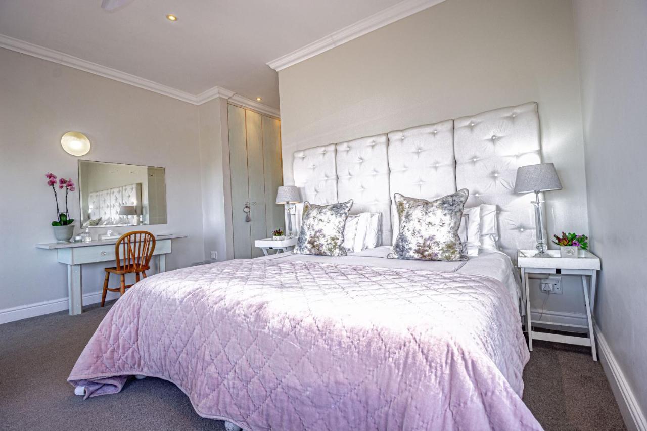 138 Marine Beachfront Guesthouse Hermanus Extérieur photo
