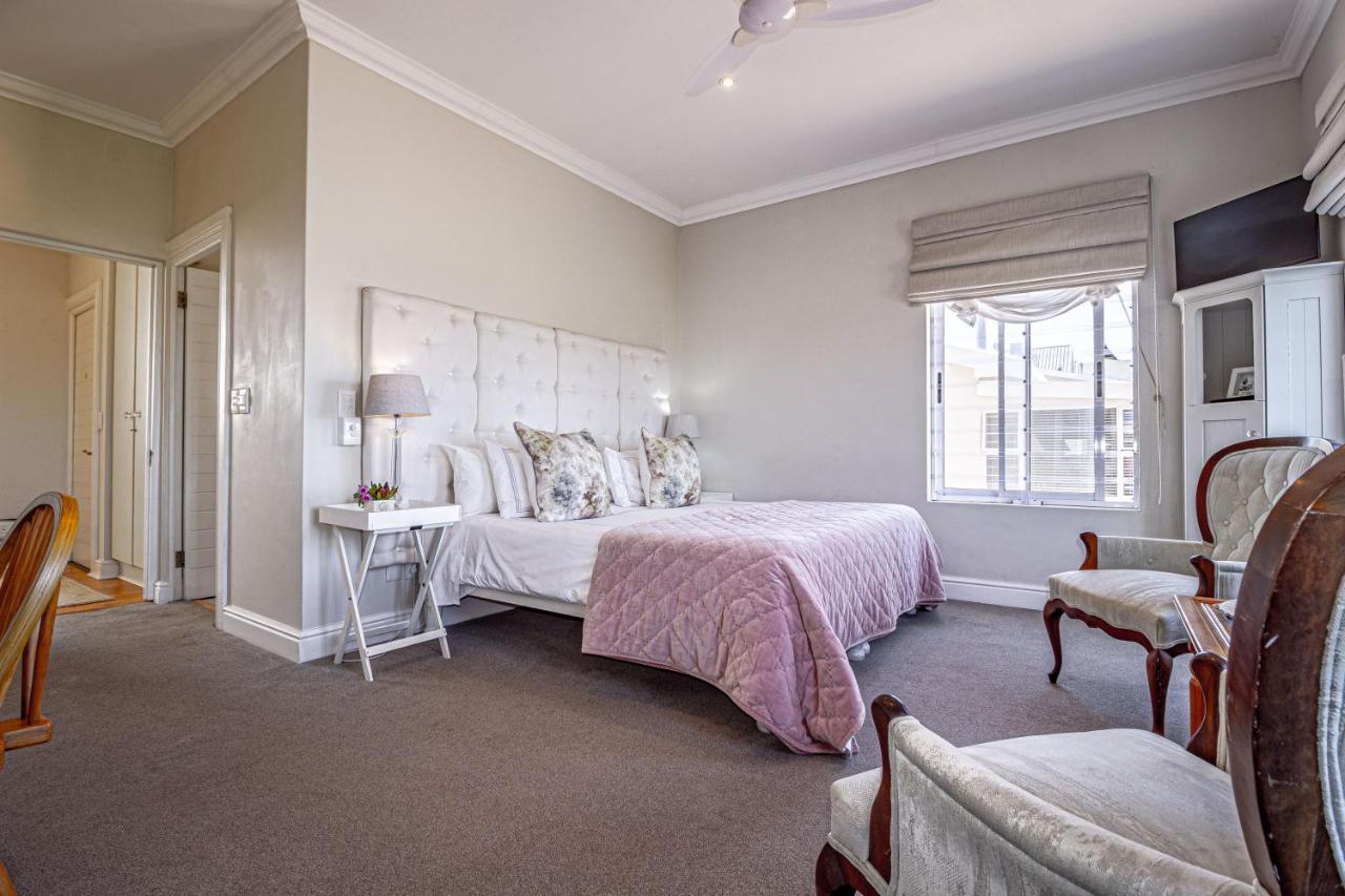 138 Marine Beachfront Guesthouse Hermanus Extérieur photo