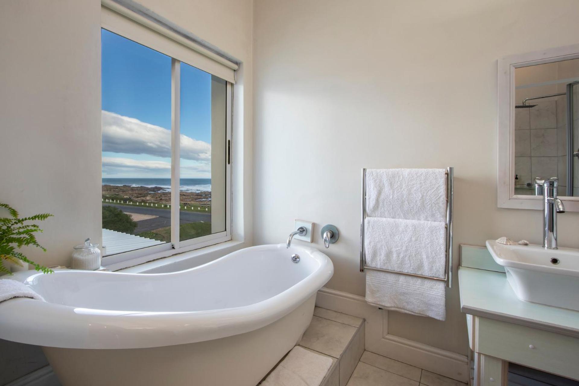 138 Marine Beachfront Guesthouse Hermanus Extérieur photo