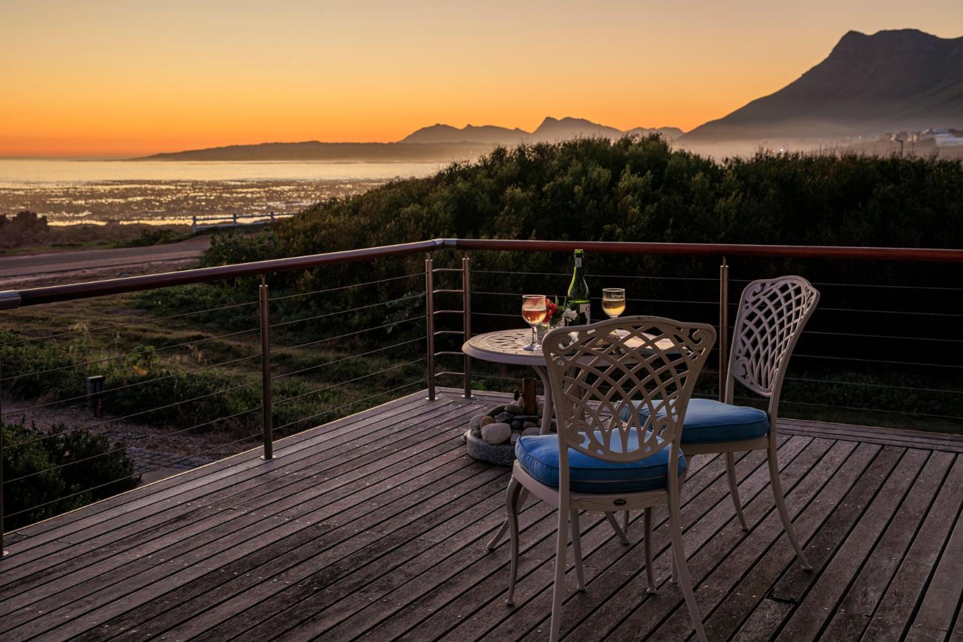 138 Marine Beachfront Guesthouse Hermanus Extérieur photo
