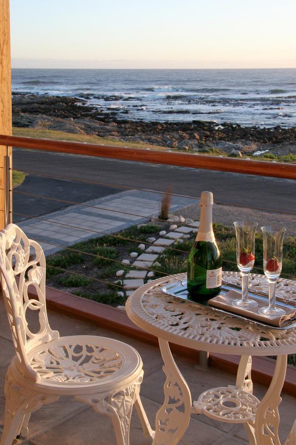 138 Marine Beachfront Guesthouse Hermanus Extérieur photo